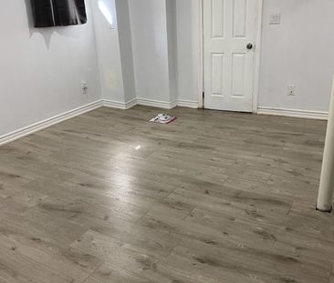 For Lease - 127 Cabot Street, Oshawa, Ontario - Photo 2