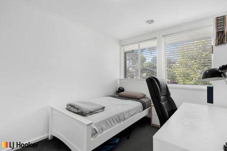 Perfectly renovated 3 bedroom home - Photo 4