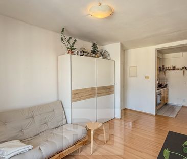 Apartment for rent, 2+kk - 1 bedroom, 40m - Photo 1