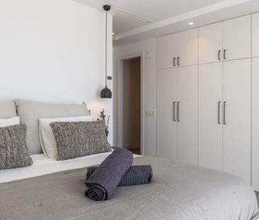 Luxury penthouse for rent in Nueva Andalucia, Spain - Photo 5