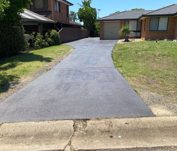 Lovely 3 Bedroom Home - Photo 6