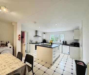 7 bedroom room to rent George Borrow Road, Norwich - Photo 5