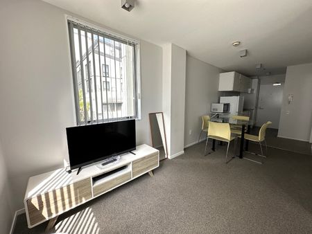 CBD Apartment - Photo 3