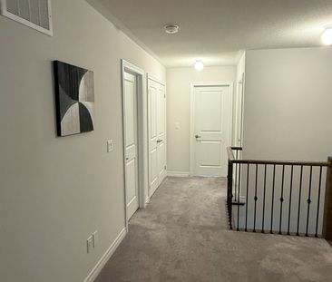 For Lease - 1469 Davis Loop, Innisfil, Ontario - Photo 6