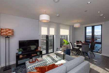 3 Bed Flat, Lightbody Street, L5 - Photo 3