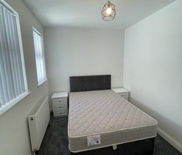 Apartment 1 6 Eglantine Gardens, Belfast, BT9 6EZ - Photo 3