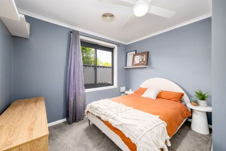 Renovated Home in Quiet Court! - Photo 3