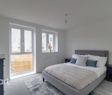 2 bedroom terraced house to rent - Photo 3