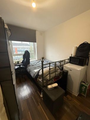 Room in a Shared House, Newmill House, E3 - Photo 1
