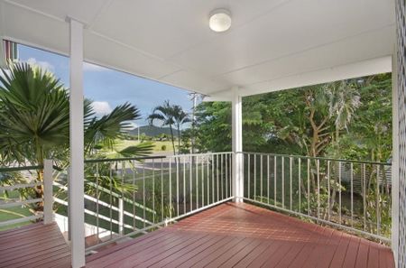 Spacious & Welcoming Family Home - Photo 2