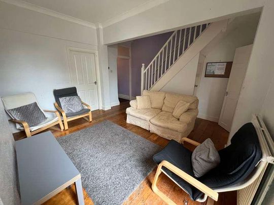 Livingstone Road, SO14 - Photo 1