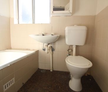Tiles and Timber Flooring throughout - Photo 6