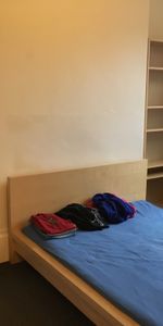 Flat 3, 7 Kelso Road, LS2 9PR, Leeds - Photo 4