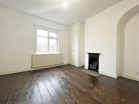 3 bedroom Terraced House to rent - Photo 5