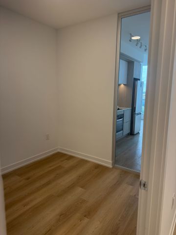 For Lease - 395 Square One Drive Unit# 512, Mississauga, Ontario - Photo 4