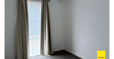 Three Bedroom Home - Fully refreshed and renovated - Photo 2