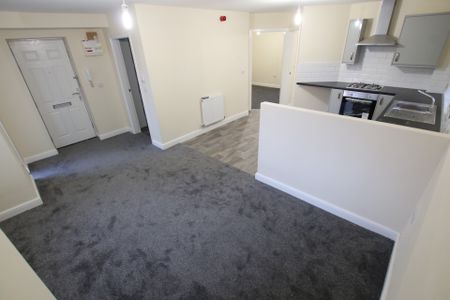 4 Plas Pen March, Rhos, Wrexham LL14 2LL - TO LET - Photo 5