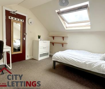 6 Bedroom Mid Terraced House - Photo 5