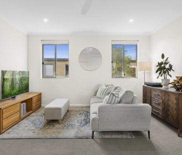 Light-Filled Apartment in Premium Lifestyle Location - Photo 3