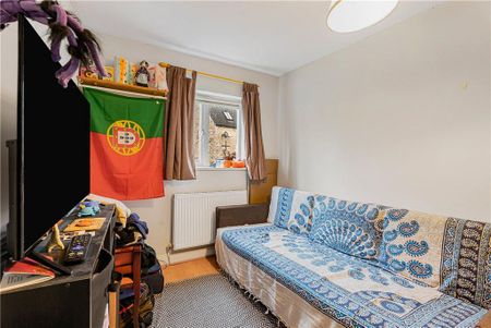 2 bedroom maisonette to rent - Photo 4