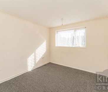 2 Bedroom Flat - First Floor To Let - Photo 3