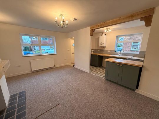 2 bedroom semi-detached bungalow to rent - Photo 1