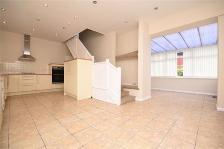 450, Tong Road, Leeds, West Yorkshire, LS12 5AU - Photo 4