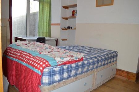 3 bedroom house share to rent - Photo 2