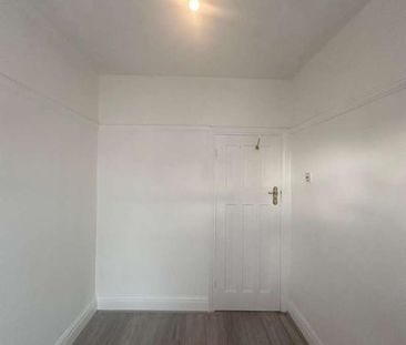 Ashburton Avenue Ilford, IG3 - Photo 1