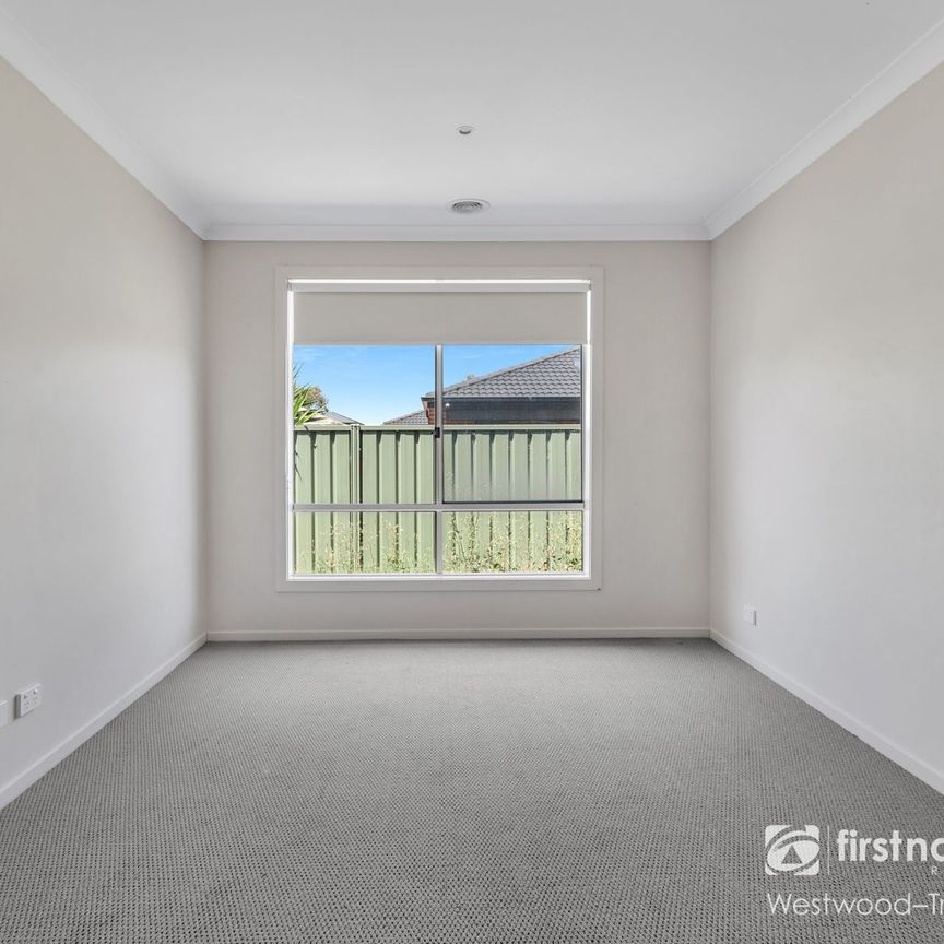 33 Mopane Circuit, 3024, Wyndham Vale Vic - Photo 1