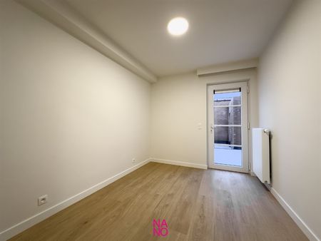 Gezellig gelijkvloersappartement te huur gelegen in een kleinschalig en goed onderhouden residentie ( slechts 2 appartementen ) fantastisch gelegen in het 'Oude Knokke' op wandelafstand van het centrum van Knokke. - Foto 4