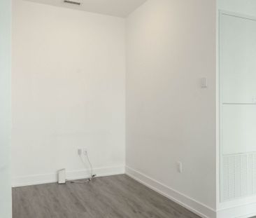 For Lease - 20 Inn On The Park Drive Unit# 438, Toronto, Ontario - Photo 2