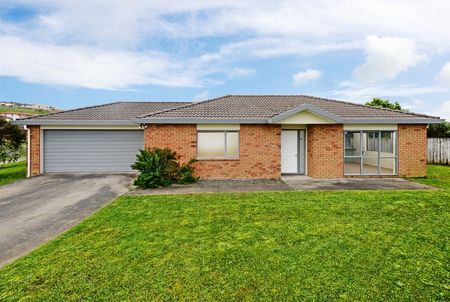 17, Liddesdale Place, Papakura - Photo 3