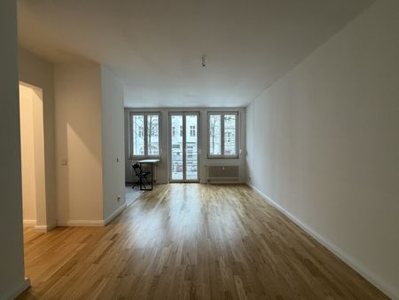 „Erstbezug nach Sanierung“ – Helle 2-Zimmer-Wohnung mit Balkon, EBK und Aufzug - Photo 4