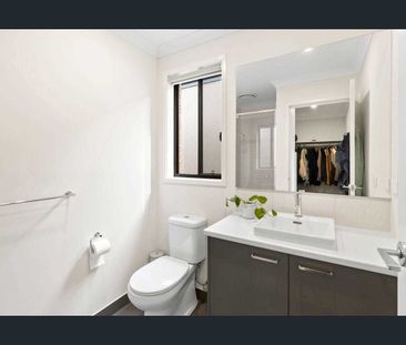 15 Dobell Street, Mount Duneed, Vic 3217 - Photo 4