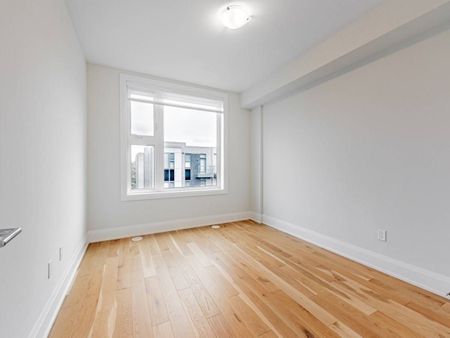 For Lease - 889 Clark Avenue, Vaughan, Ontario - Photo 3