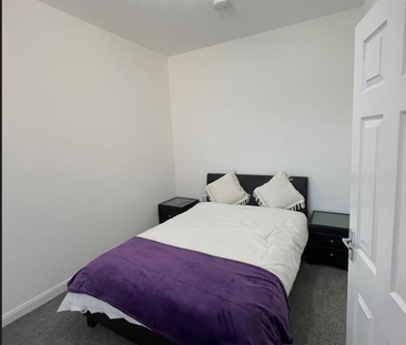 4 bedroom terraced house to rent - Photo 5