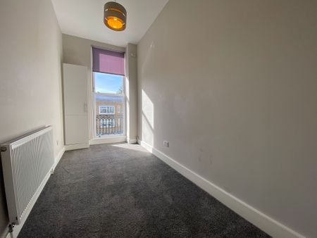 2 bed flat to rent in Kenilworth Road, St Leonards-On-Sea, TN38 - Photo 4