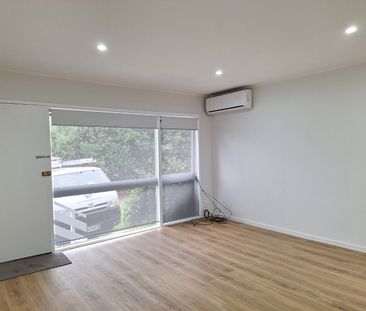 Freshly Renovated brick and tile! - Photo 6