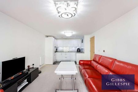Hinds Court, Perkins Gardens, Ickenham, UB10 - Photo 2