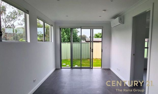 Stylish, Nearly-New 2-Bedroom Granny Flat – Private & Convenient Living - Photo 1