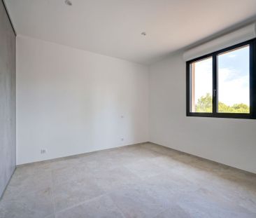 Location Maison Aix-en-Provence 7 Pièces 244 m² - Photo 4