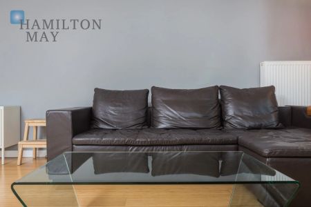 Komfortowy, nowocześnie urządzony dom z parkingiem i dużym tarasem położony na Woli Justowskiej - Zdjęcie 3