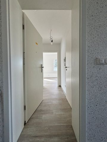 Neu! Moderne 2-Zimmer-Dachgeschosswohnung in ruhiger Waldrandlage – Erstbezug - Foto 4