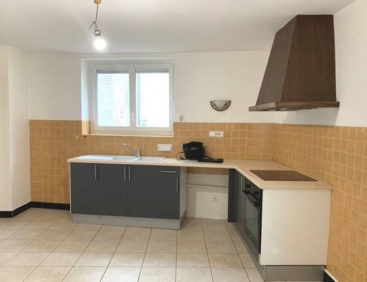 Location maison de village 5 pièces à Barbières (26300) - Photo 1