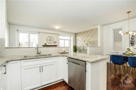 For Lease - 23 MERRILL Street, Stittsville - Munster - Richmond, Ontario - Photo 4