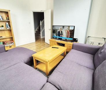 6 bedroom terraced house to rent - Photo 2