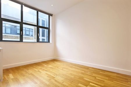2 Bed Flat, White Church Passage, E1 - Photo 3