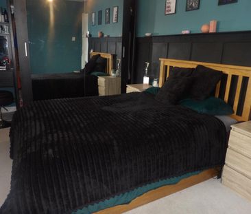 2 bedroom end of terrace house to rent - Photo 5