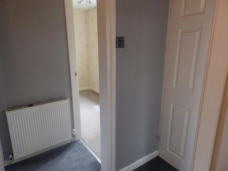 3 bedroom House To Let - Photo 2